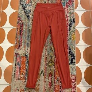 BuffBunny V Waistband Leggings